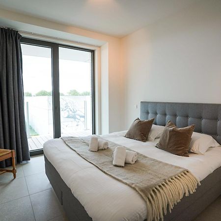 Huswell - Beautiful Apartment With Communal Pool And Gym Ostende Exterior foto