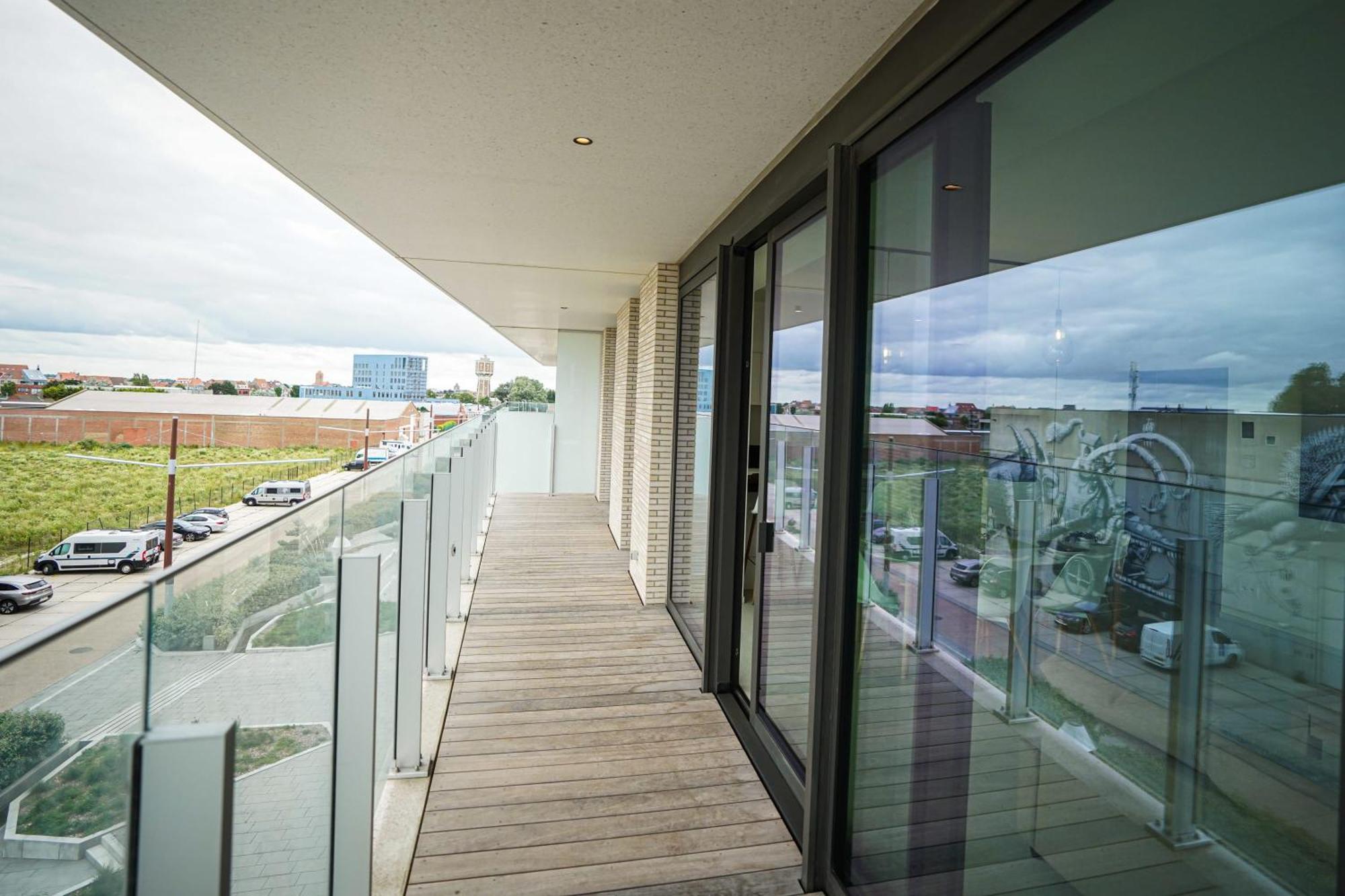 Huswell - Beautiful Apartment With Communal Pool And Gym Ostende Exterior foto